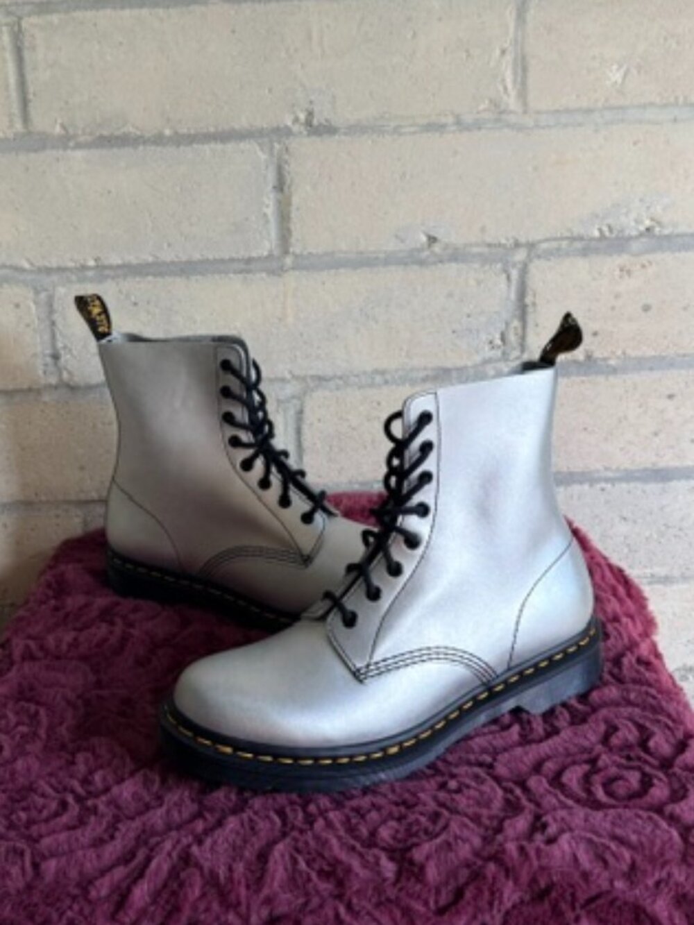 Dr. Martens Pascal silver leather combat boot size W 11 / UK 9 NIB